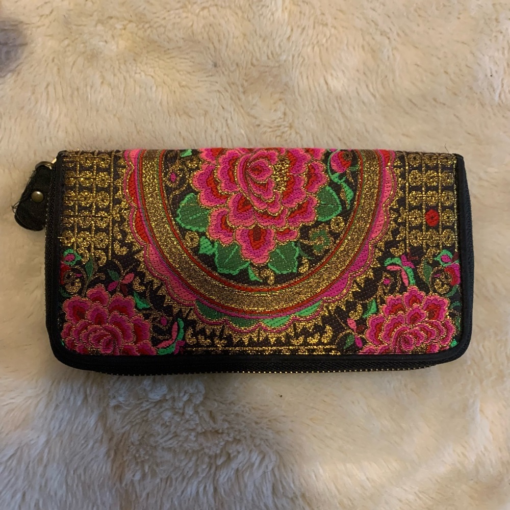 Beautiful embroidered wallet floral